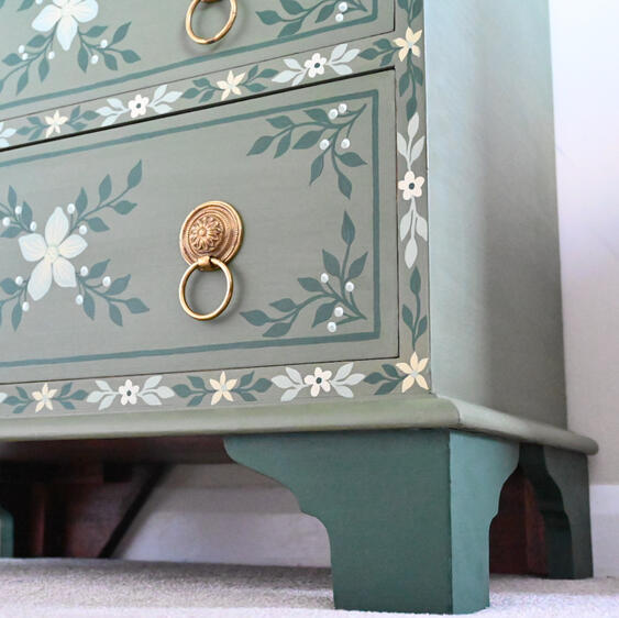 Painted chest of drawers